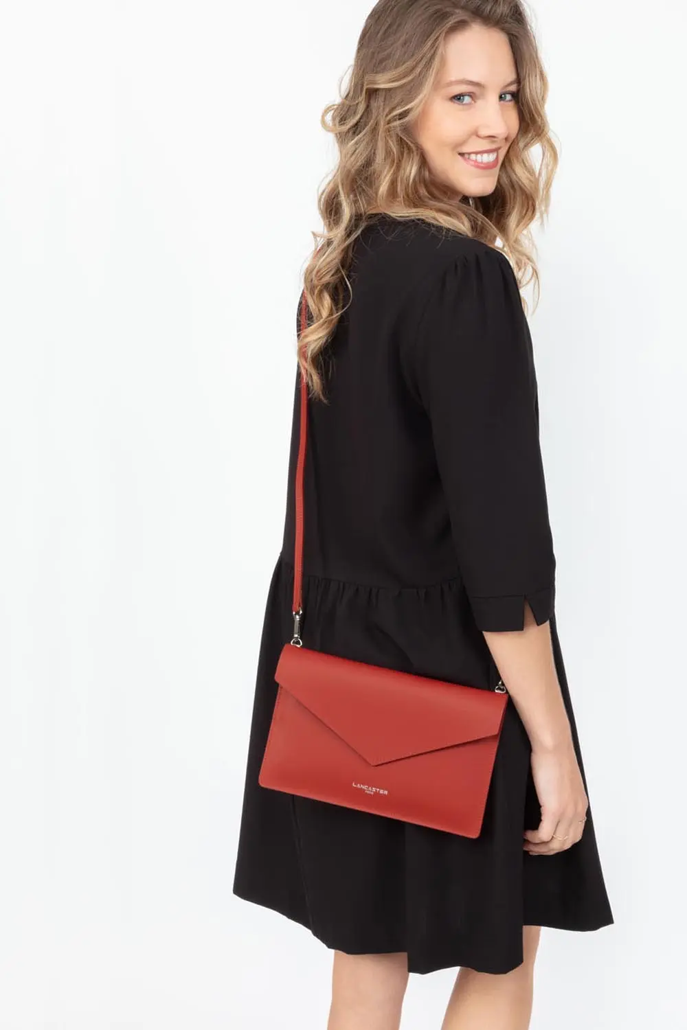 Lancaster Pochette Element City 222-20 Rouge/Champagne – Image 3