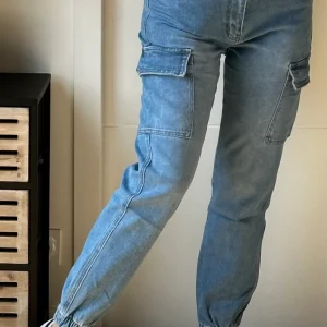 Jeans bleu cargo