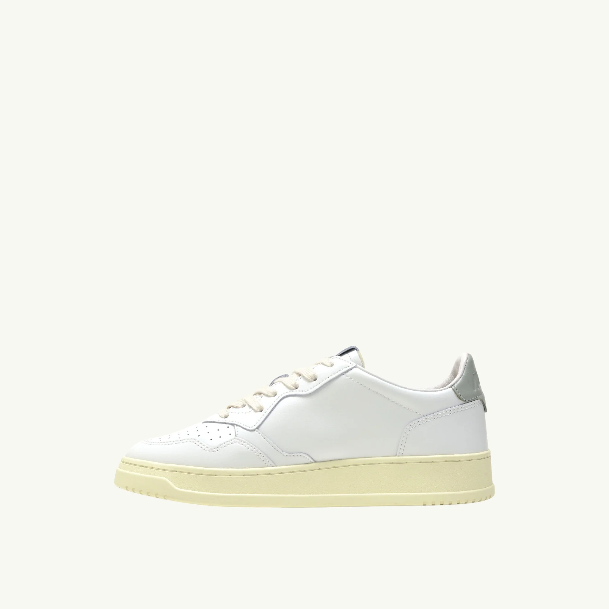 AUTRY MEDALIST LOW EN CUIR BLANC ET SEA GRASS – Image 3