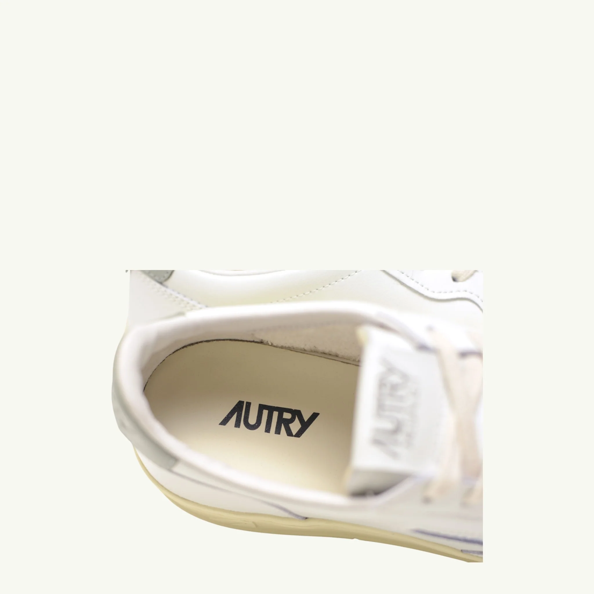 AUTRY MEDALIST LOW EN CUIR BLANC ET SEA GRASS – Image 7