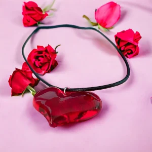 Collier coeur en plastique silicone avec lien