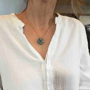 Collier Flower Labradorite - Le Monde est Stone