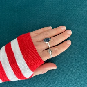 Longues mitaines rayées rouge et blanc