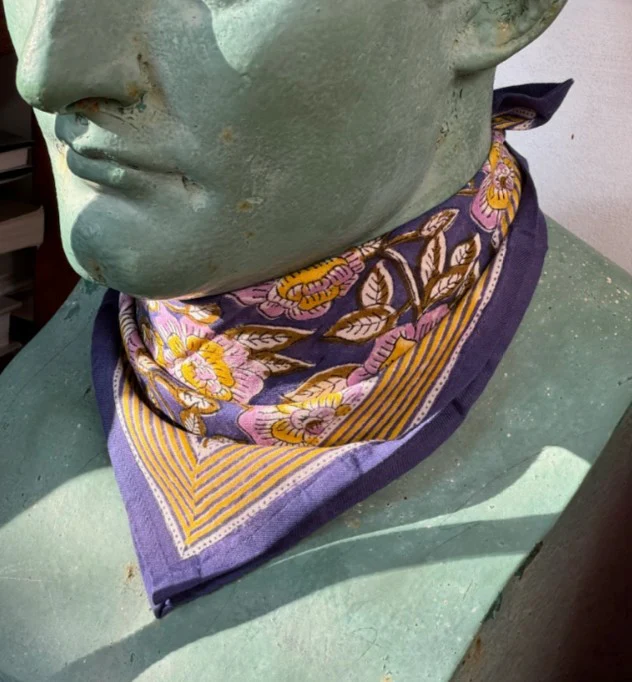 Petit foulard n°113 bleu – Image 3